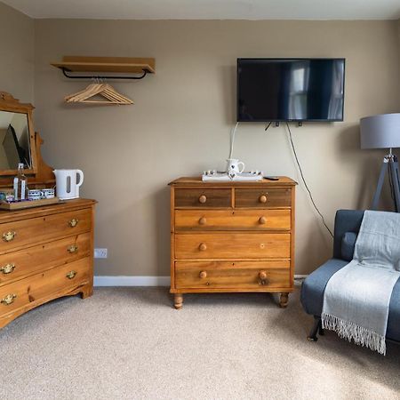 Sleepy Puffin Guest House 滕比 外观 照片
