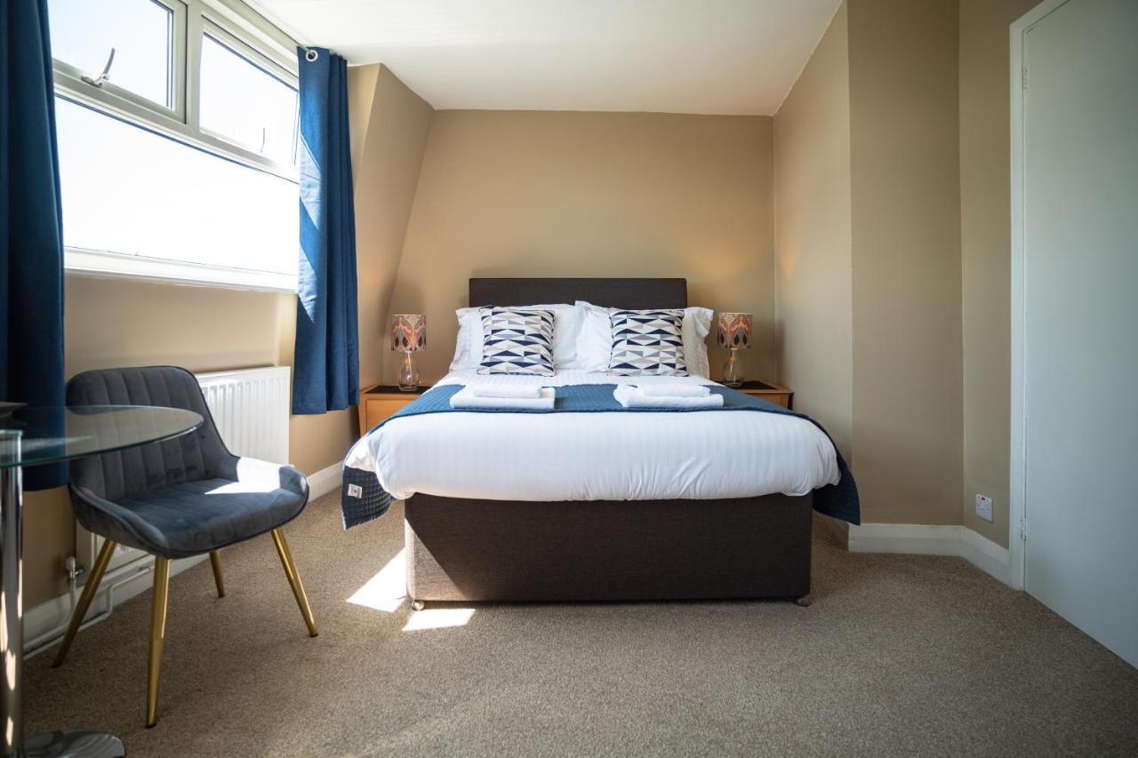 Sleepy Puffin Guest House 滕比 外观 照片