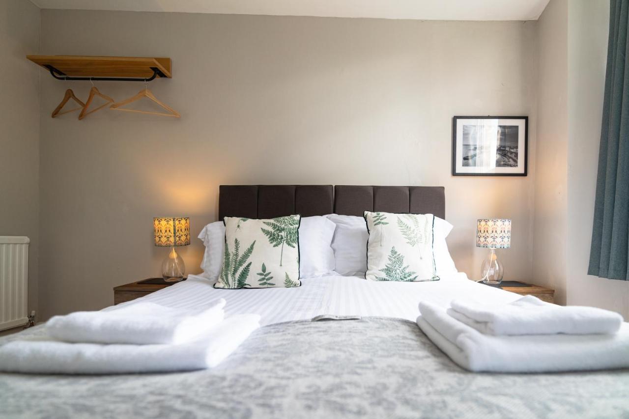Sleepy Puffin Guest House 滕比 外观 照片