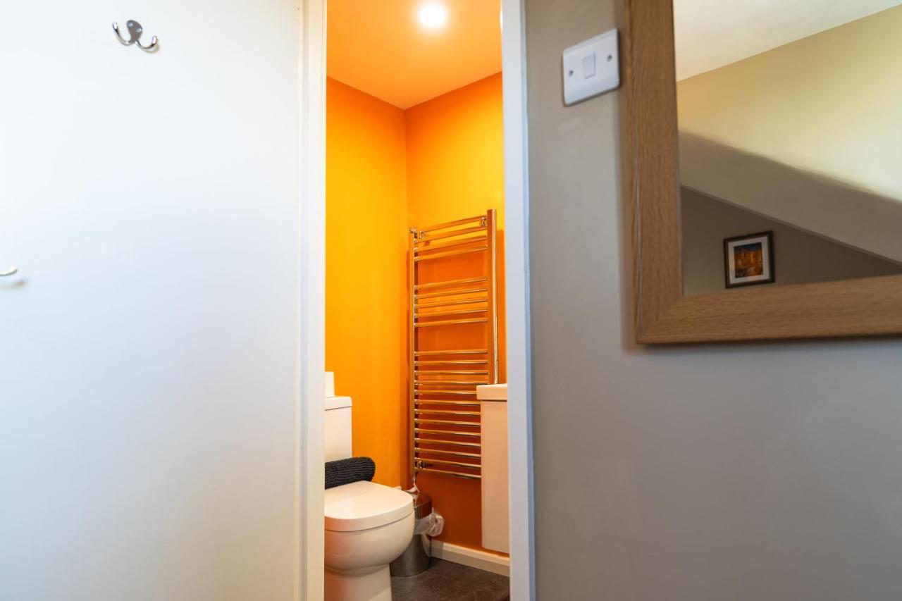 Sleepy Puffin Guest House 滕比 外观 照片